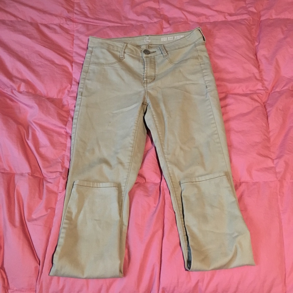 khaki skinny jeans